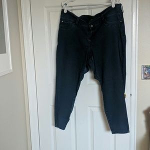 Torrid 22S jeans